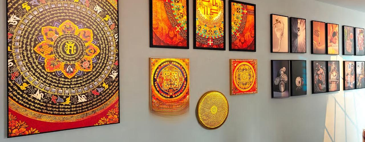 Đèn bảo tàng bìa